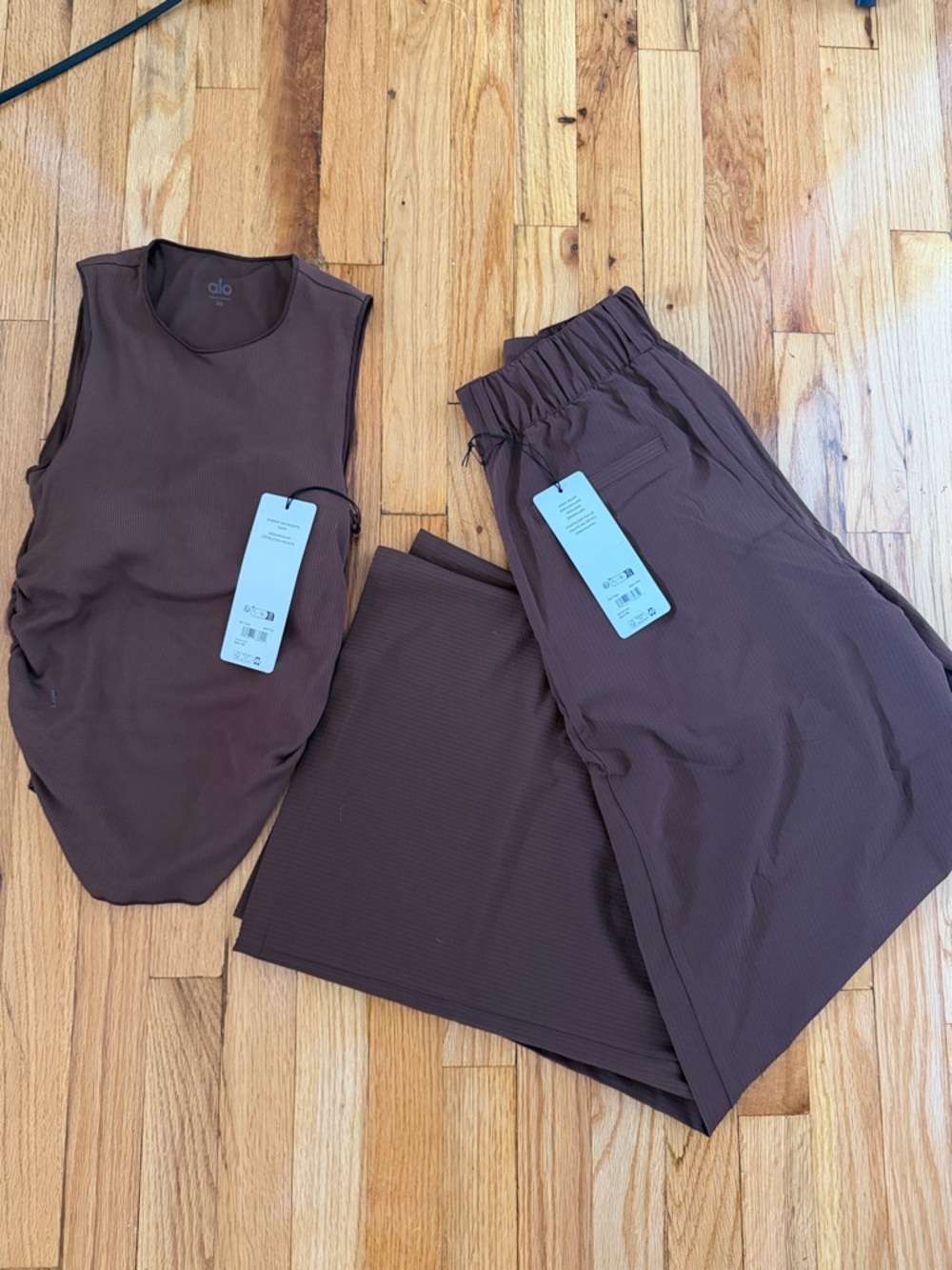 ALO Yoga Brown Ribbed Tank & Matching Pants Set